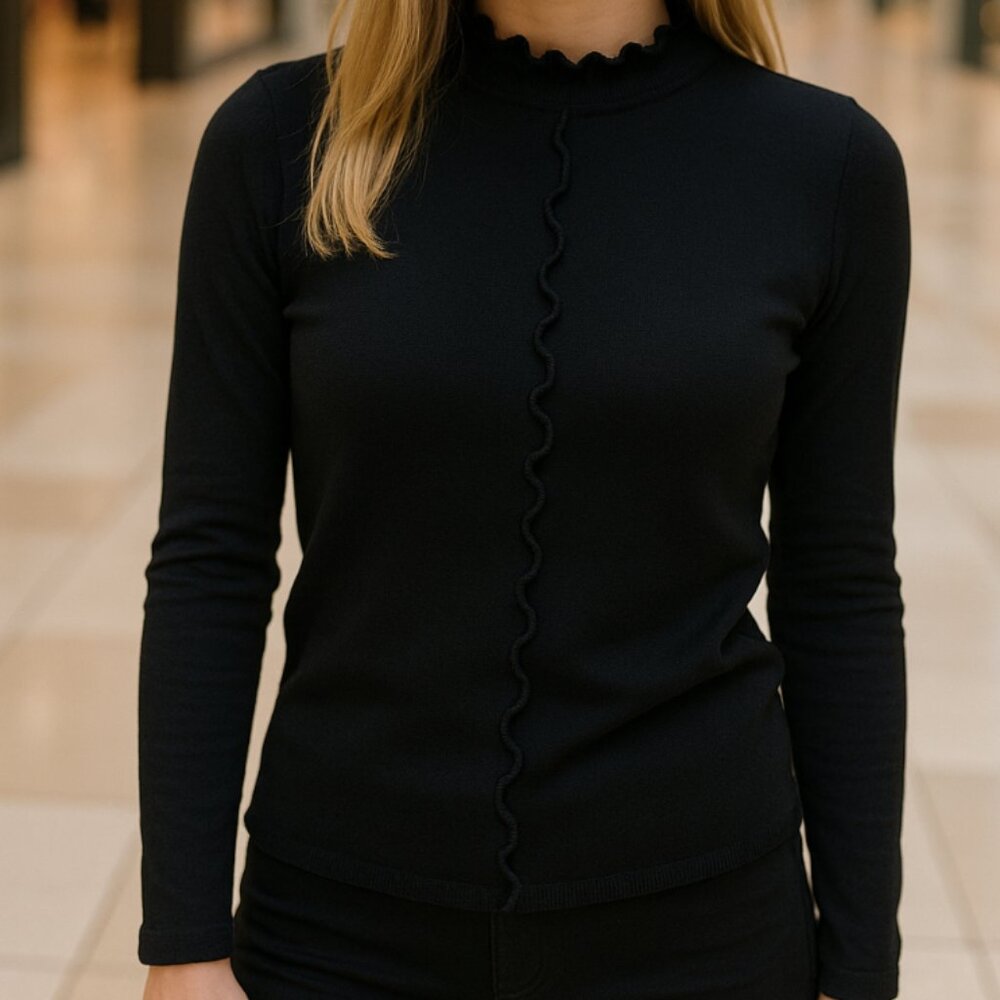 #348 HYFVE SCALLOPED EDGE SOFT SWEATER